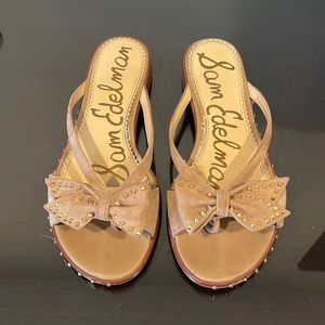 Sam Edelman Dariel studded suede flip flop size 8